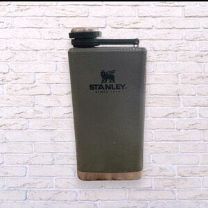 Stanley Green Flask 8 oz.